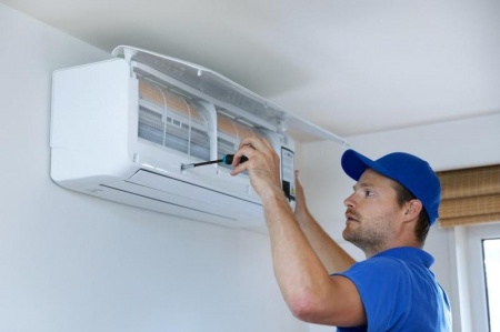 Un climatiseur mal entretenu perd en efficacit&eacute;, m&ecirc;me dans le secteur de Reims